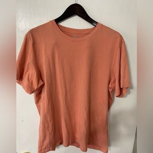 Uniqlo Coral T-Shirt XL